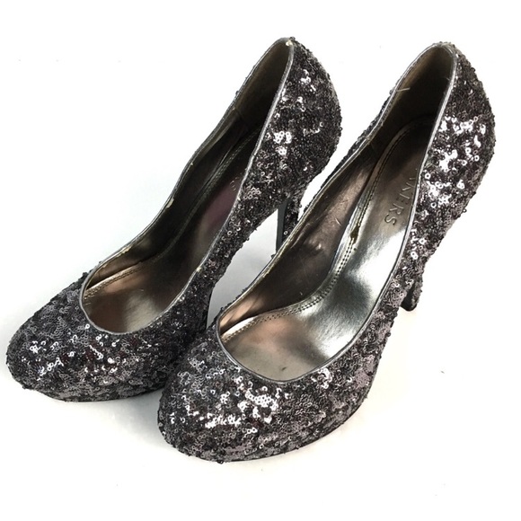 Bakers Melinaseqn Pewter Sequin Platform Pumps 10 - Picture 1 of 8